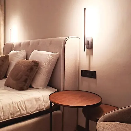Apartment Noctua Penthouse Golden Mile 001